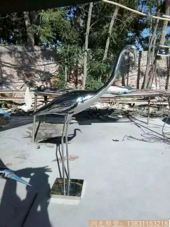 厂家直销仿真长腿丹顶鹤不锈钢镜面雕塑 动物园林景观雕塑